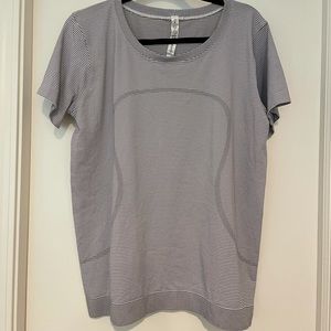Lululemon Swiftly Tech Relaxed Fit Short Sleeve
